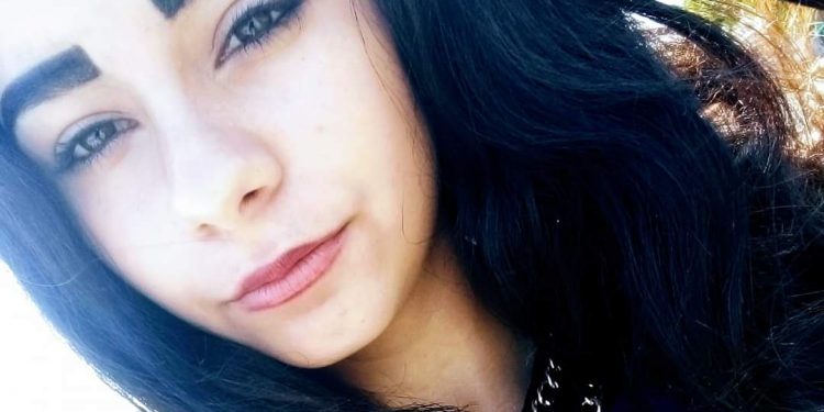 Polițiștii bihoreni caută o adolescentă plecată de acasă. De trei zile nu se știe nimic de ea