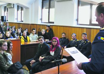 Şeful Direcţiei instanţelor militare a fost trecut în rezervă