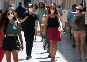 ULTIMA ORĂ | Masca de protecție, OBLIGATORIE în Bihor, în anumite zone