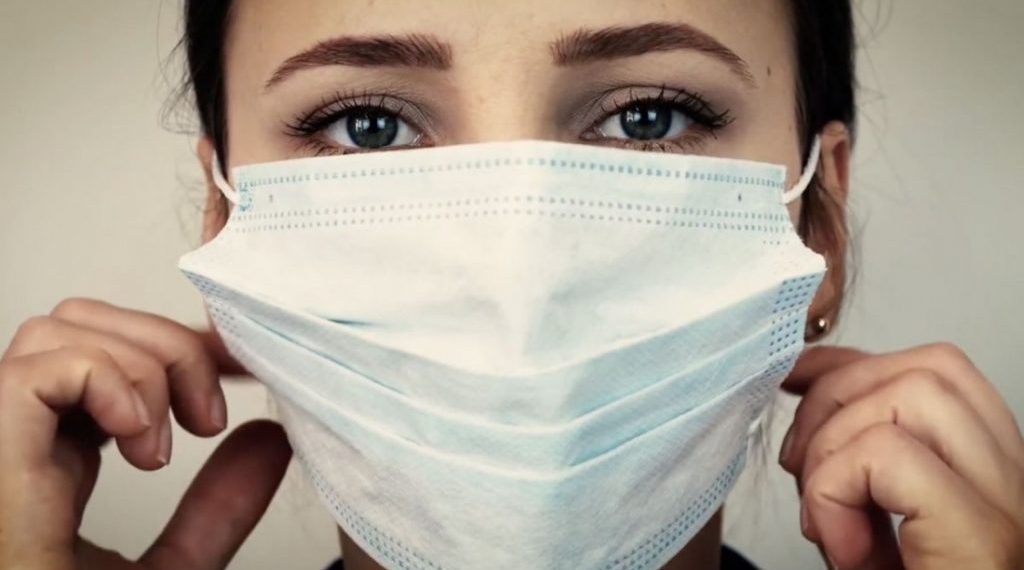 Prima localitate din Bihor în care este obligatorie purtarea măștii în spații deschise