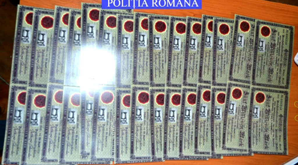 Vindea certificate pentru maşini de cusut vechi cu promisiunea achiziţionării acestora