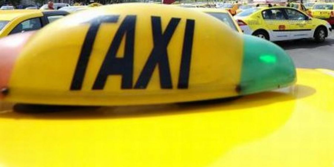 10.000 de lei amendă pentru refuzul unui TAXIMETRIST de a transporta un copil în cărucior cu rotile