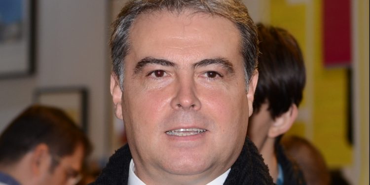 Adrian Cioroianu, delegat permanent al României pe lângă UNESCO, și Dan Mihalache, ambasadorul în Marea Britanie, rechemați de la post