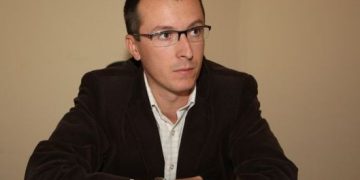 Telefoanele a doi soți judecători, ascultate ILEGAL într-o anchetă DNA | Statul român, obligat să achite DAUNE MORALE