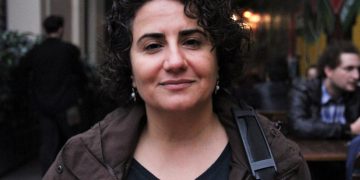 Avocați români, moment de RECULEGERE în memoria avocatei turce moartă după 238 de zile de greva foamei