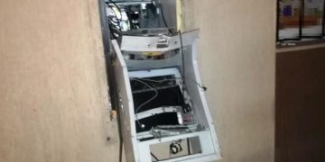 Arestări în cazul bancomatelor ARUNCATE ÎN AER în mai multe orașe din țară | Două ATM-uri au fost atacate în această dimineață
