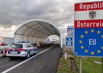Austria prelungește până pe 31 decembrie obligativitatea TESTULUI Covid-19 pentru persoanele care vin din România