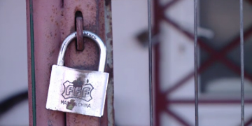 COVID-19 | RESTRICȚII în două localități din Bihor. Scenariu roșu pentru un liceu din Marghita