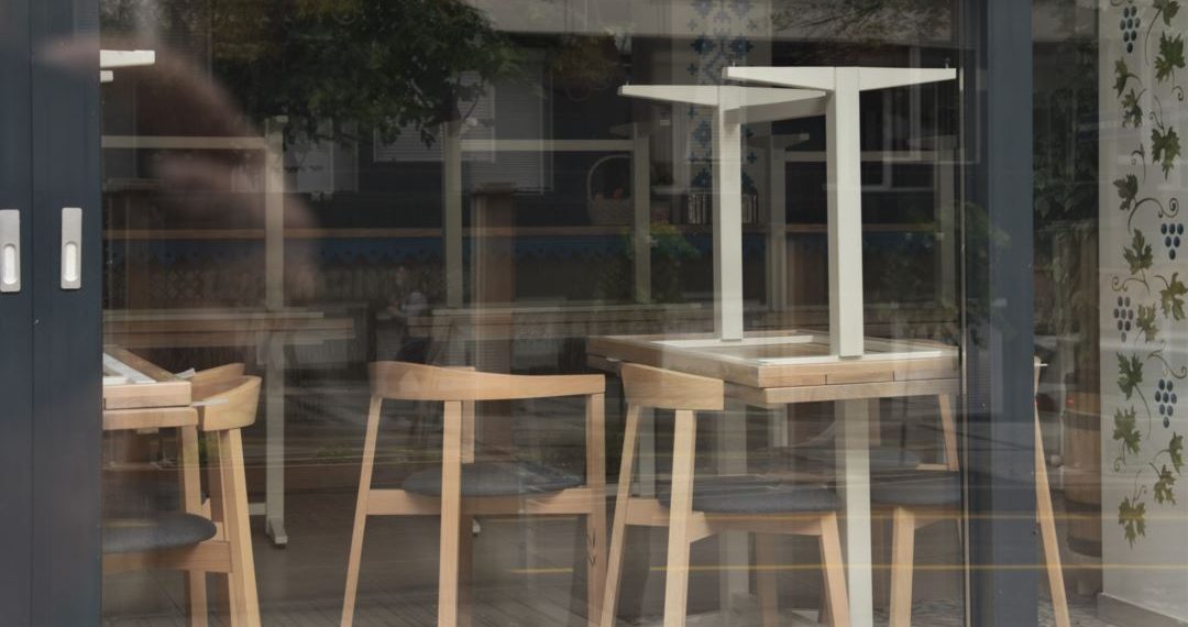 COVID-19 | RESTRICȚII în două localități din Bihor. Scenariu roșu pentru un liceu din Marghita