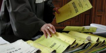 Avocat bihorean, trimis în judecată de DNA. Ar fi falsificat cereri de chemare în judecată, ajutat de o grefieră și o funcționară a Tribunalului Bihor