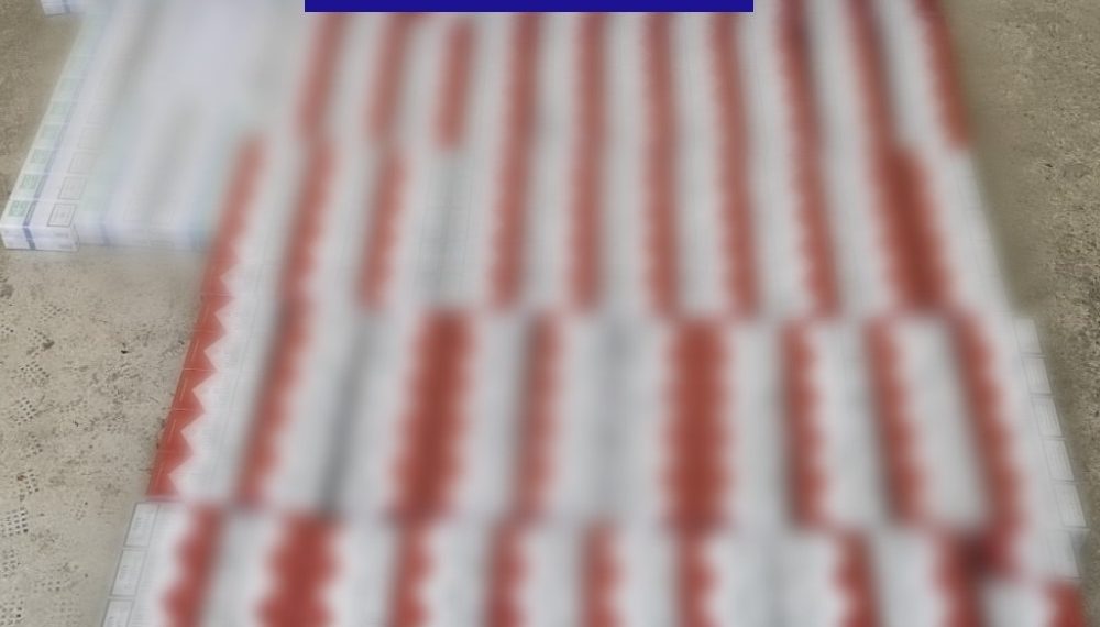 12.000 de țigări de CONTRABANDĂ, găsite de polițiști în mașina unui orădean