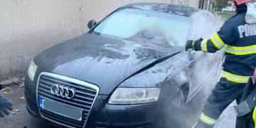 Orădean arestat pentru că a INCENDIAT o mașină în centrul orașului | Suspectul e inculpat și într-un dosar de criminalitate organizată