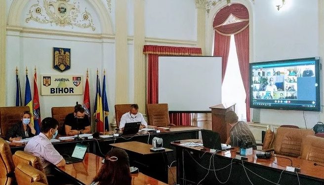 Instructaj prin videoconferință, cu ajutorul STS, al președinților și locțiitorilor de secții de votare din Bihor