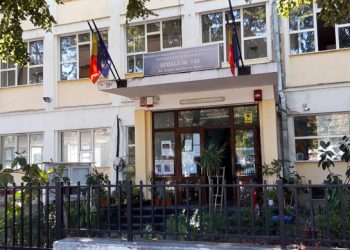 Directoare de școală, condamnată la 3 ani de închisoare cu executare pentru luare de mită