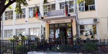 Directoare de școală, condamnată la 3 ani de închisoare cu executare pentru luare de mită