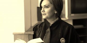 Judecătoarea Adriana Stoicescu: ”Românul ajuns şef nu are nici mamă, nici tată”