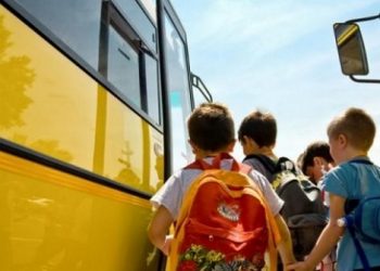 E oficial | Elevii beneficiază de GRATUITATE și la transportul public județean