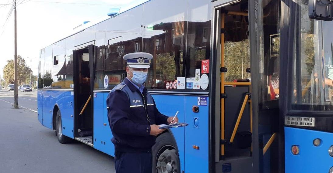 Acțiuni anti-COVID în Bihor | Polițiștii au legitimat peste 1200 de persoane și au dat AMENZI de 30.000 de lei pentru NEPURTAREA măștii