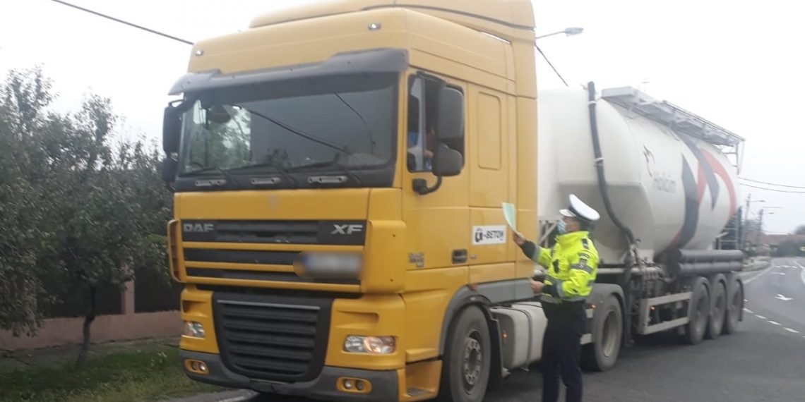 ATENȚIE în trafic | Camioanele și microbuzele, verificate de Poliție în cadrul unei acțiuni la nivel european