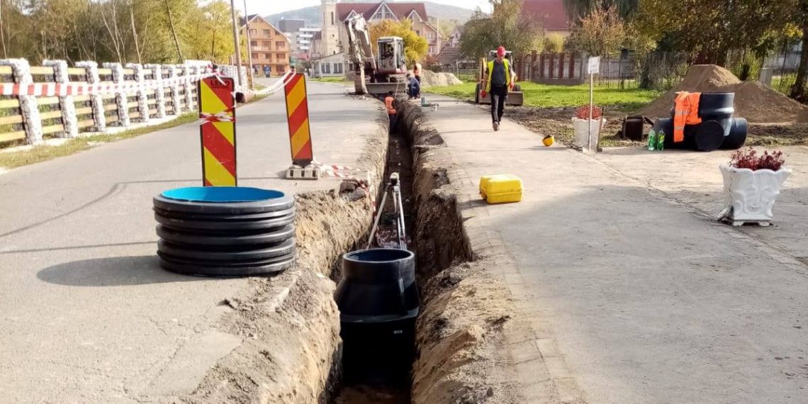 Au început lucrările de reabilitare a Băilor 1 Mai | Proiectul este în valoare de 7 milioane de euro