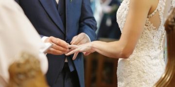 Dosar penal după o NUNTĂ în Marghita. Mireasa ar fi fost confirmată ca infectată cu SARS-CoV-2