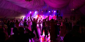 E oficial: Nunțile și botezurile sunt INTERZISE în toată țara până la reducerea numărului de cazuri COVID-19