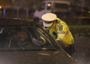 Polițistul condamnat de Tribunalul Bihor la închisoare cu executare pentru o șpagă de 40 de lei a SCĂPAT cu suspendare la Curtea de Apel Oradea