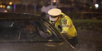 Polițistul condamnat de Tribunalul Bihor la închisoare cu executare pentru o șpagă de 40 de lei a SCĂPAT cu suspendare la Curtea de Apel Oradea