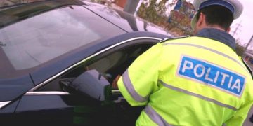 Cum a scăpat un șofer băut de dosar penal: polițistul, medicul și asistenta au luat sânge de la mama acestuia