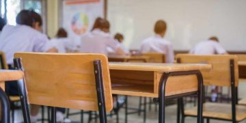 Proiect de lege | Practicienii dreptului, inclusiv avocații, vor putea preda în școli și licee