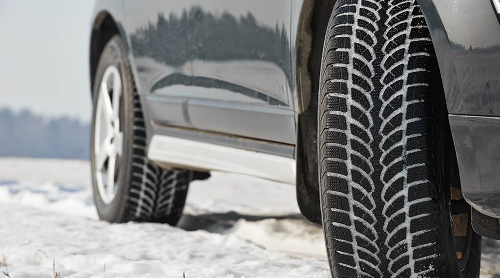 Amenzi de până la 2.900 de lei pentru șoferii care nu au mașinile echipate de iarnă