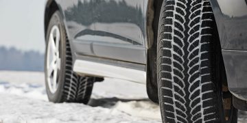 Amenzi de până la 2.900 de lei pentru șoferii care nu au mașinile echipate de iarnă