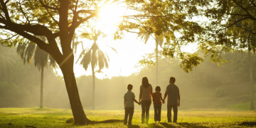 Studiu | De câți bani are nevoie lunar o familie din România pentru un trai decent