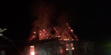 Bihorean carbonizat într-un incendiu care i-a distrus casa