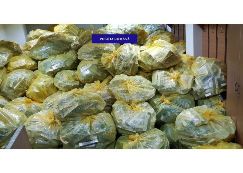 Anchetă finalizată în cazul unui patron pe care polițiștii l-au lăsat, de Moș Nicolae, fără 4,5 milioane de țigări de contrabandă