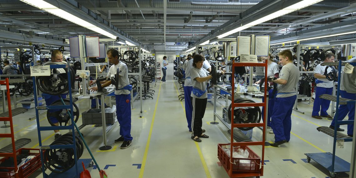 Șomajul tehnic pentru domeniile restricționate din cauza COVID-19, prelungit până în iunie 2021