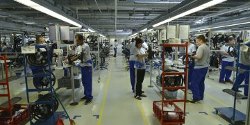 Șomajul tehnic pentru domeniile restricționate din cauza COVID-19, prelungit până în iunie 2021