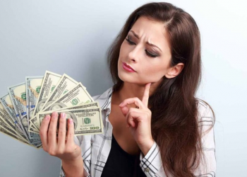 Femeile, mai afectate în pandemie decât bărbații