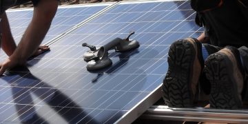 IMM-urile și companiile se pot înscrie în programul ”Electric Up”
