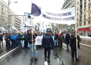 Polițiștii AMENINȚĂ: NU mai dau amenzi și NU vor mai verifica persoanele în carantină sau izolare