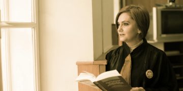 INTERVIURILE BihorJust |  Judecătoarea Adriana Stoicescu: ”Am fost amenințată cu “lichidarea” și că voi zbura din sistem dacă nu tac”