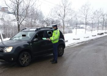 Un orădean a rămas fără permis, după ce a fost prins cu 106 km/h în localitate | Peste 100 de șoferi amendați în Bihor, într-o singură zi