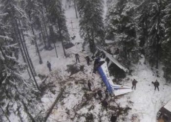 7 ani de la PRĂBUȘIREA avionului cu medici în Apuseni | Comemorare la locul accidentului