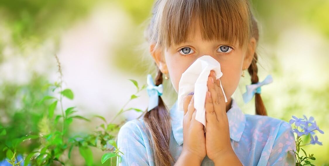 Persoanele cu alergii, PROTEJATE prin lege | Analize gratuite, acces fără discriminare în școli și hrană specială obligatorie