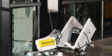 Camerele video și testul ADN i-a dat de gol | O bandă de trei români a aruncat în aer bancomate în Austria