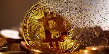 Bitcoin este în cădere | Piaţa de monede virtuale a scăzut cu 100 de miliarde de dolari în ultimele 48 de ore