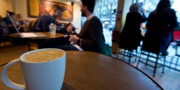 Oradea, Ștei, Nucet și Aleșd, în scenariul galben | Beiușul, Marghita și Salonta sunt ”verzi” | Lista ACTUALIZATĂ a localităților din Bihor cu restricții HoReCa