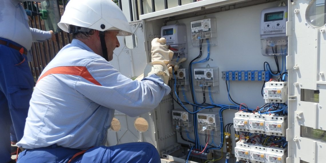 PRELUNGIRE | Contractele pentru energia electrică pot fi încheiate până la 31 martie