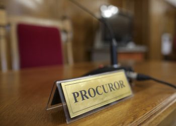 Decrete de PENSIONARE, semnate pe numele a 7 procurori | Printre ei, magistratul care a clasat dosarul 10 august