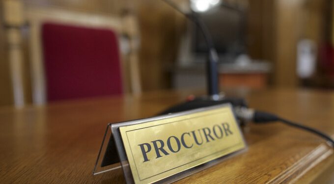 Decrete de PENSIONARE, semnate pe numele a 7 procurori | Printre ei, magistratul care a clasat dosarul 10 august